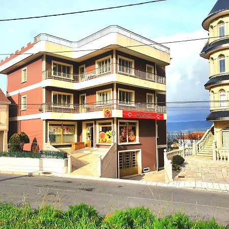 Apartamentos Romaris Minarzo Bagian luar foto